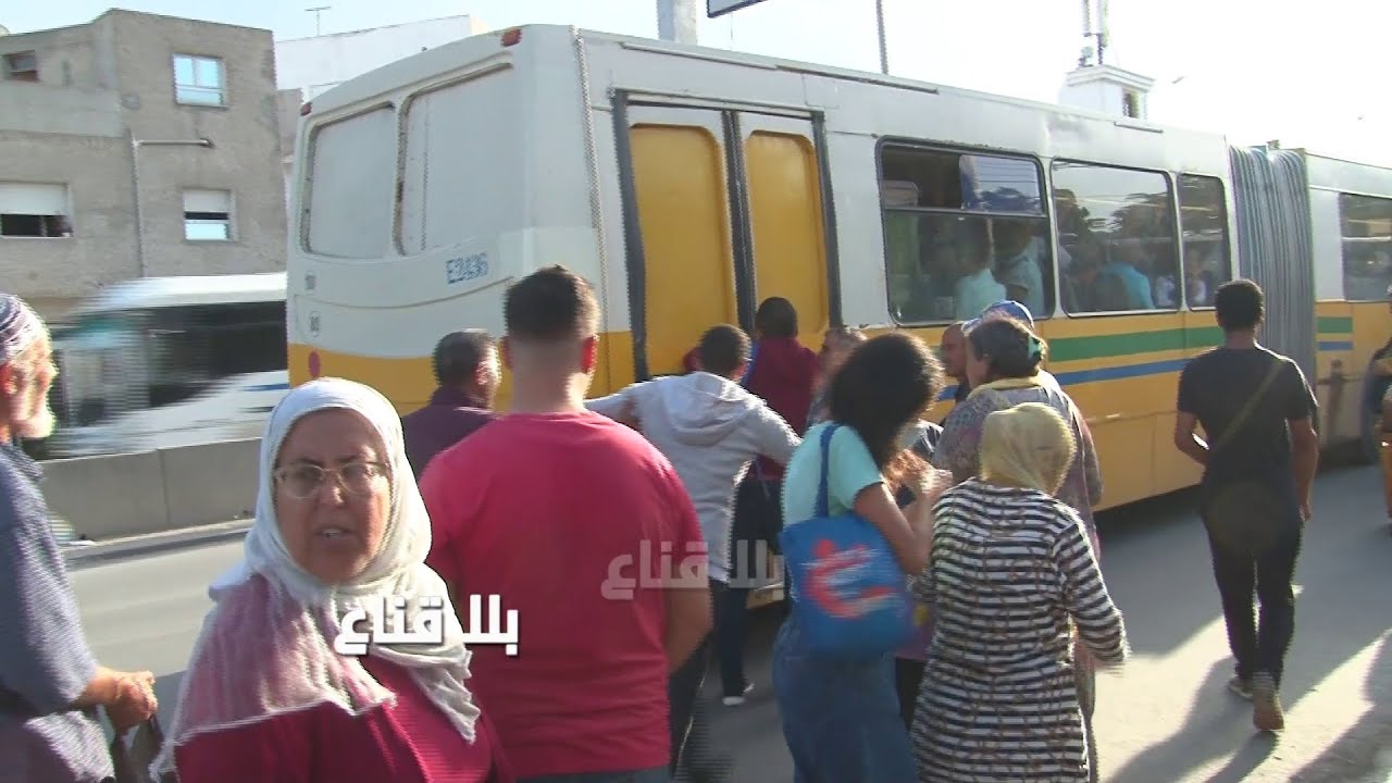 !! اكتظاظ عجيب في وسائل النقل..ركض وراء الحافلات وازدحام في الميتروات..روائح وبراكاجات وعارك ومعروك