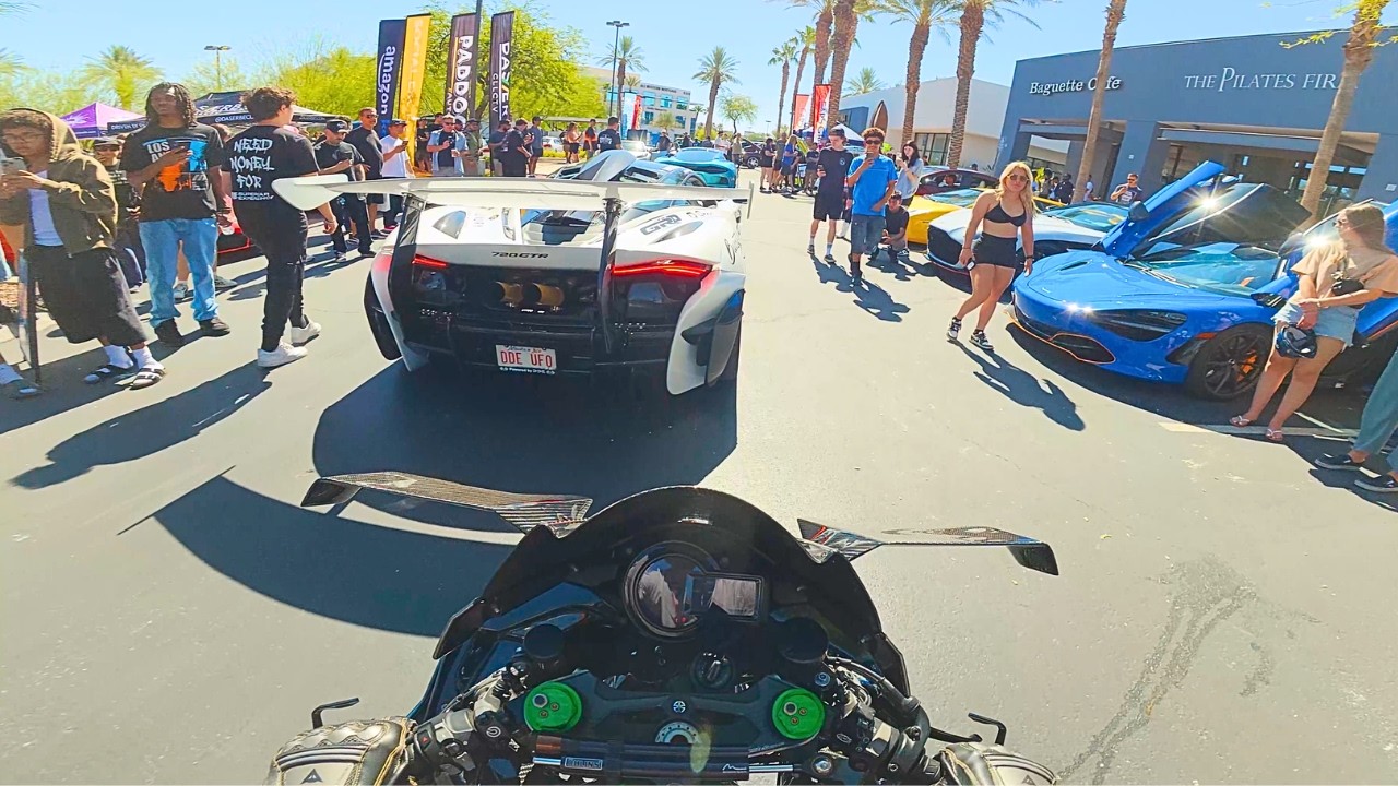 Jadę moją Ninja H2 na zlot supersamochod&oacute;w z DailyDrivenExotics!