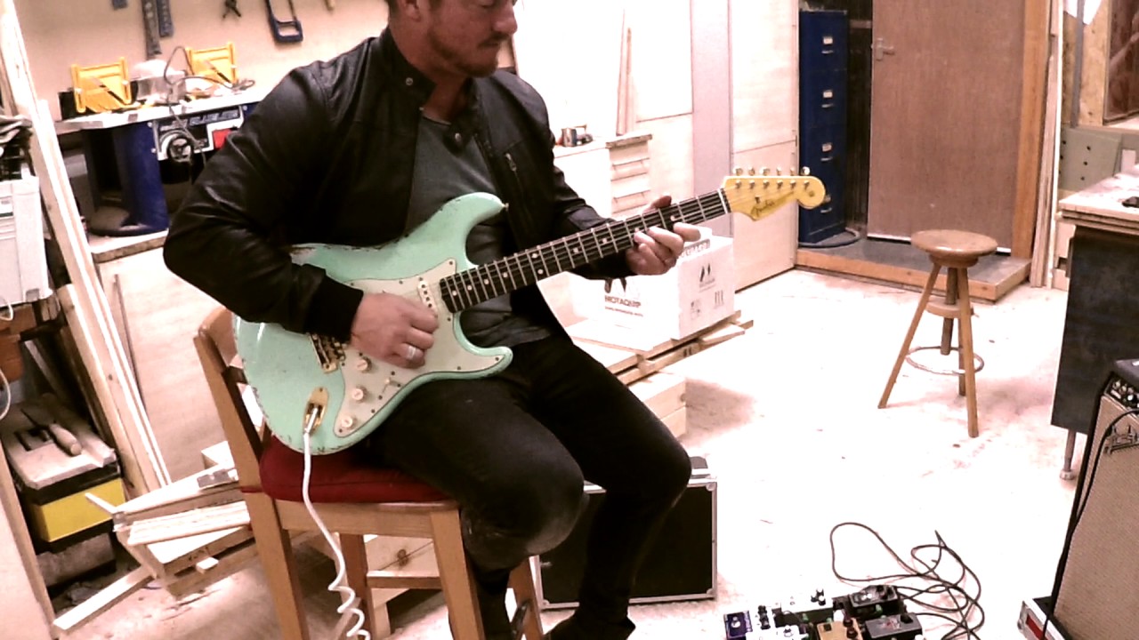 Jim Dunlop Overrated Special Tone Test..  Joe Bonamassa