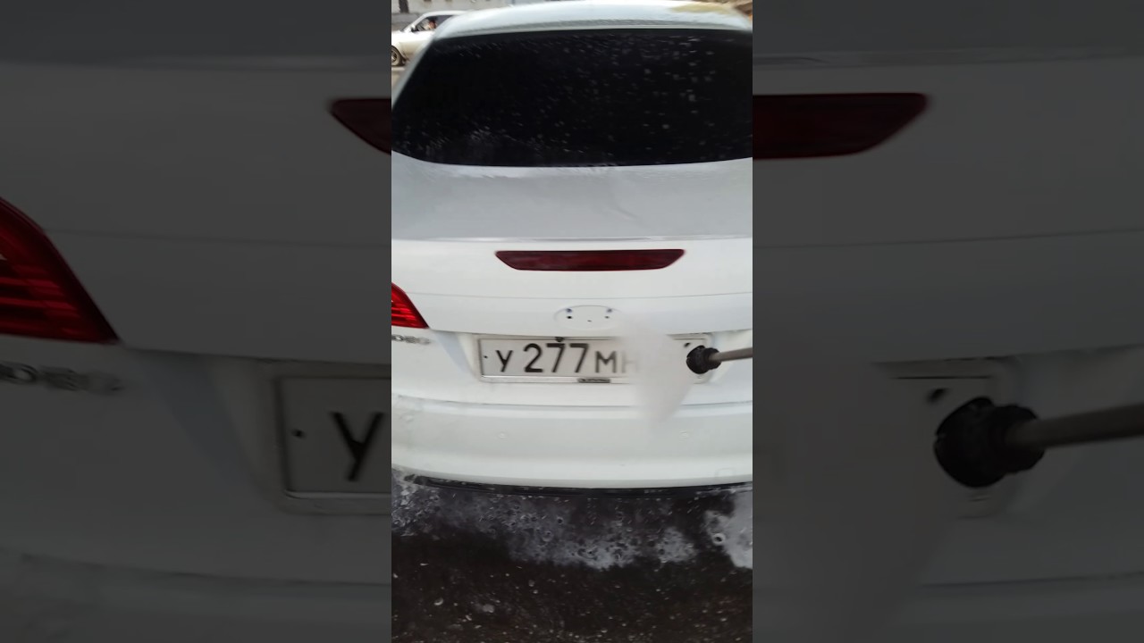 Краш тест Автомобильной Рамки MBrilliant на Автомойке 💎 Украшения на машину стразами