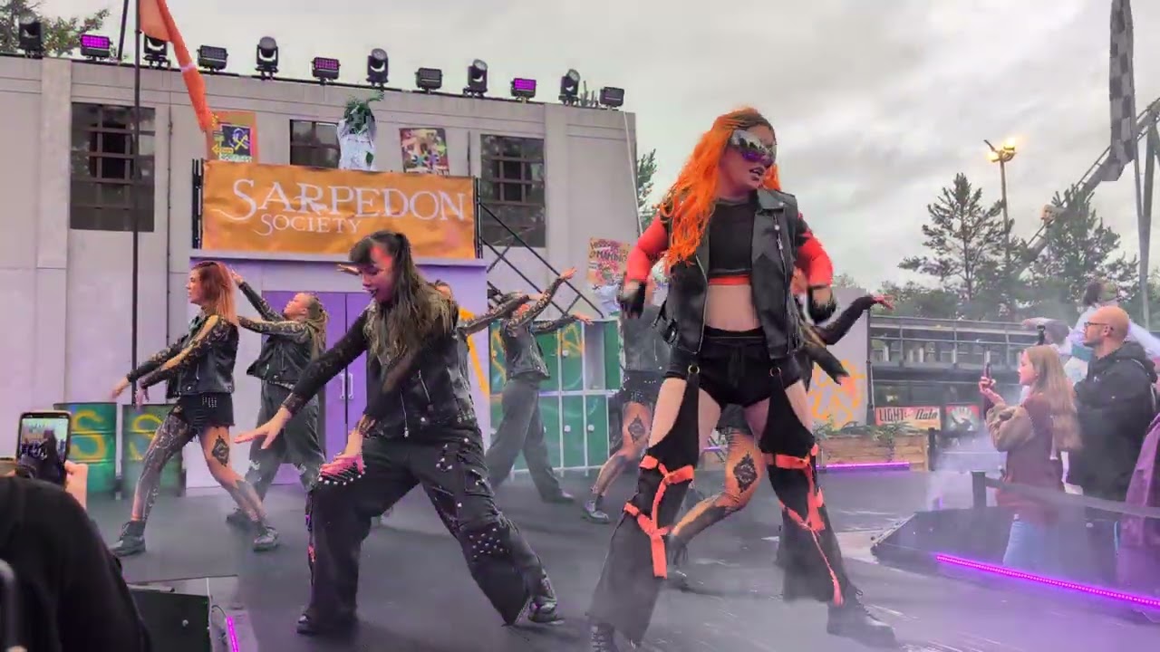 Thorpe park FN 2025 creature campus sarpendon sorority & madusa Vs the franks @ThorpeParkOfficial 