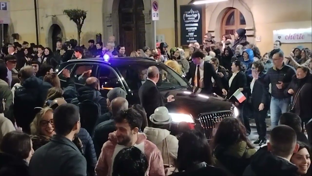 Scorta Trump 🤣 Carnevale Brolo 