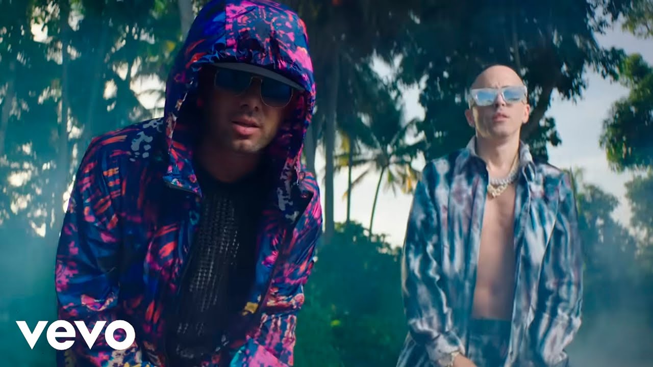 Wisin Y Yandel - La Revolución (Video Music)