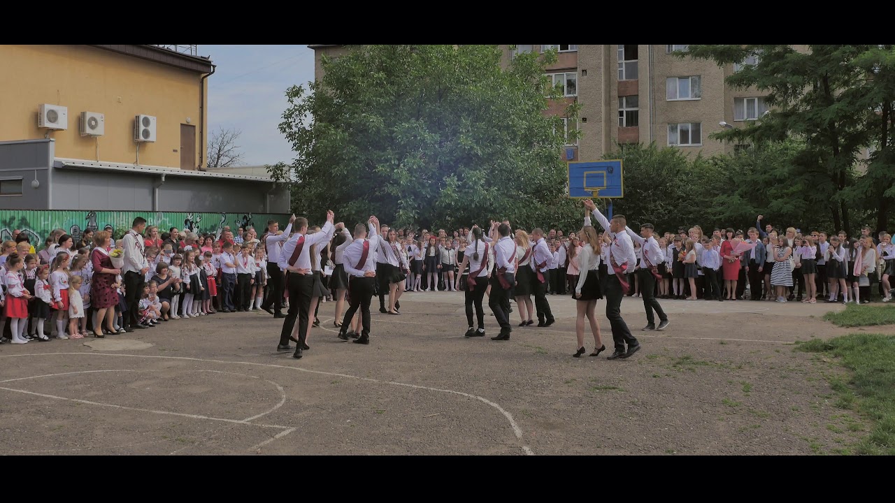 Вальс 11 класу 2018 3 школа Чернівці