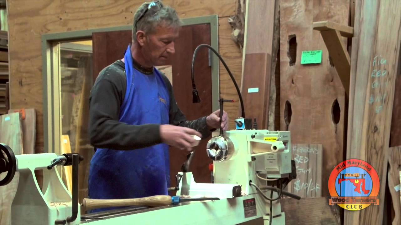 Jimmy Clewes Turns a Square Oriental Box