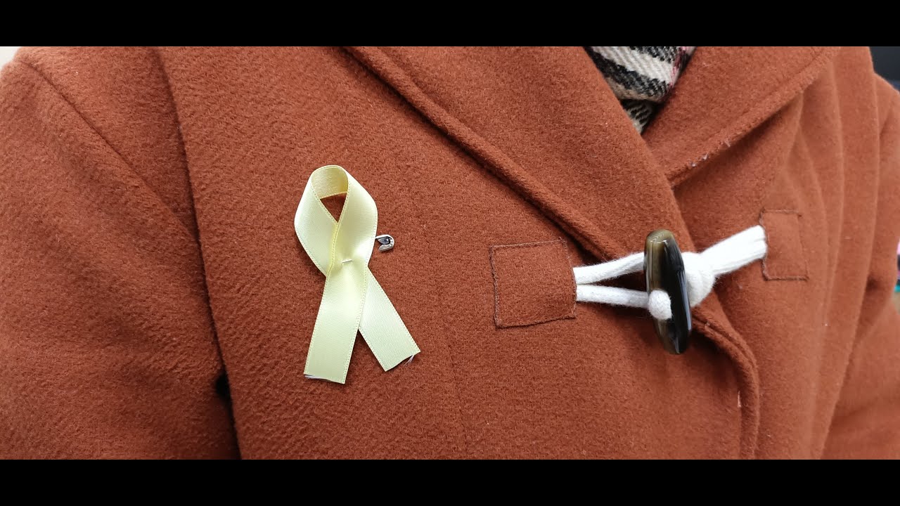 How to Make a Remembrance Ribbon