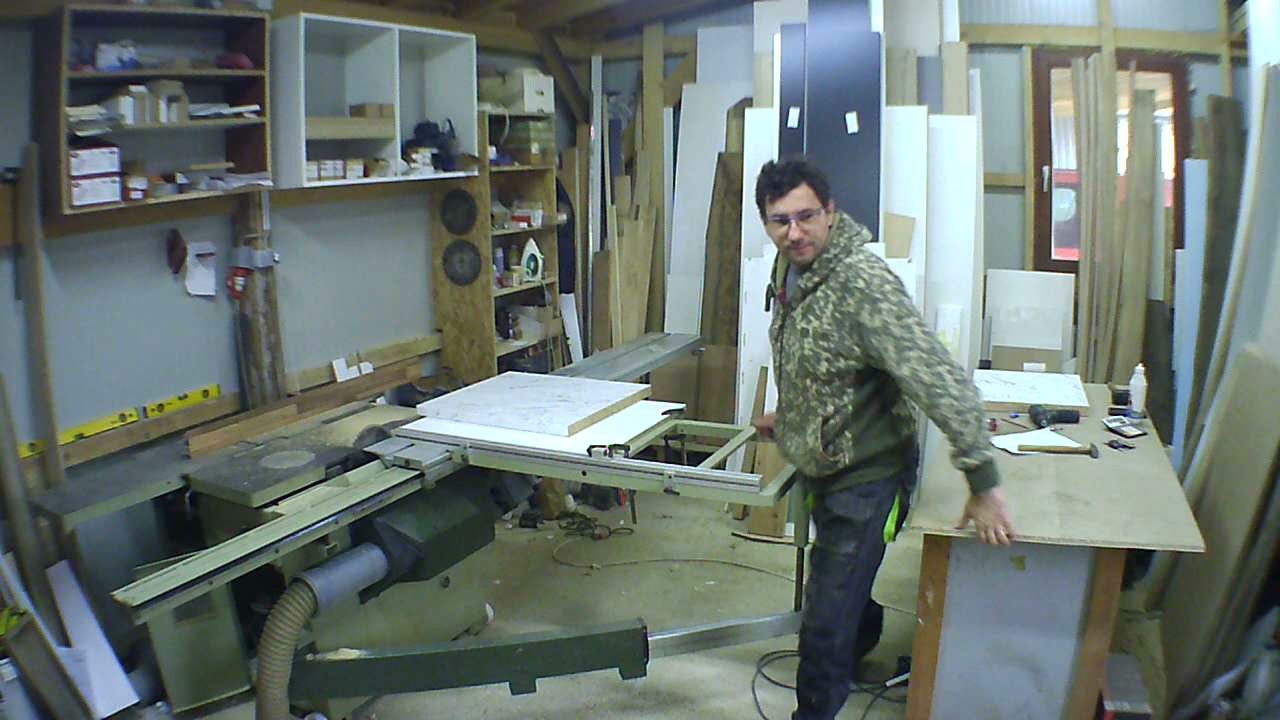 minimax cu 300 k, izrezivanje kruga na pilu