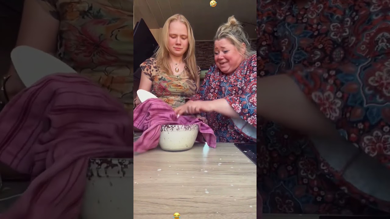 Mom teaches her daughter to do homework #funny #funnyprank #youtube #prankvideo #prankvideo