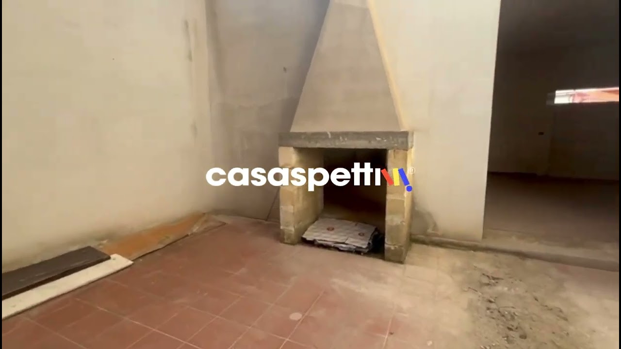 Ampia proprietà con garage di 200 mq – grande potenziale di valorizzazione