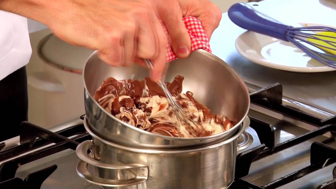 Fondue de chocolate - Tudo Gostoso