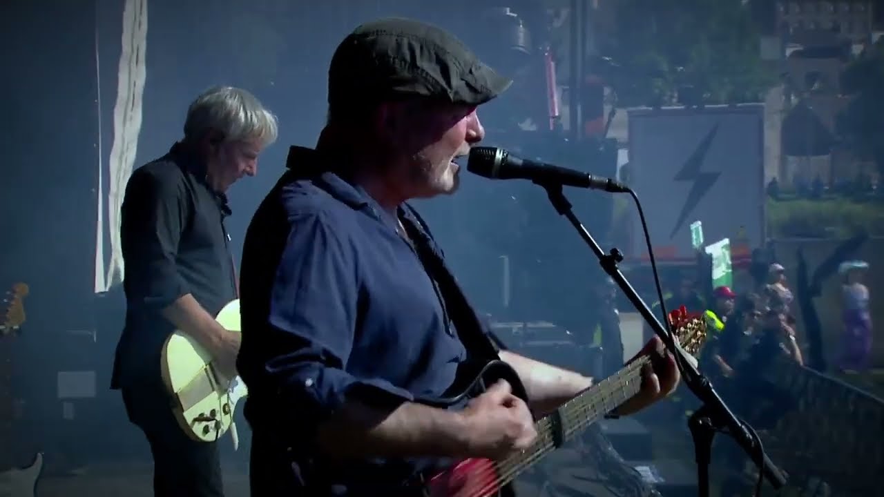RED CARDELL   The bottle is empty   Live Landerneau
