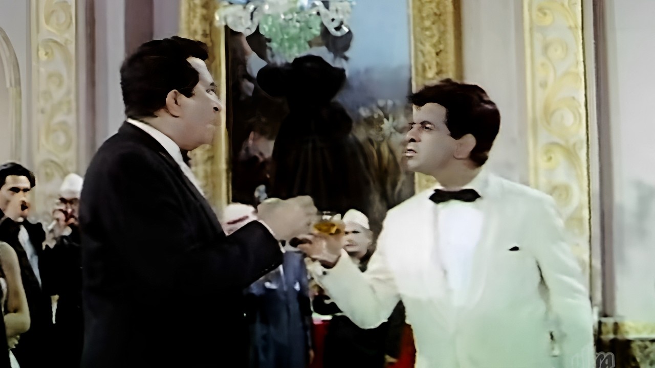 कितना बद्तमीज़ है आपका लड़का - Dilip Kumar Scene With His Father Movie Leader