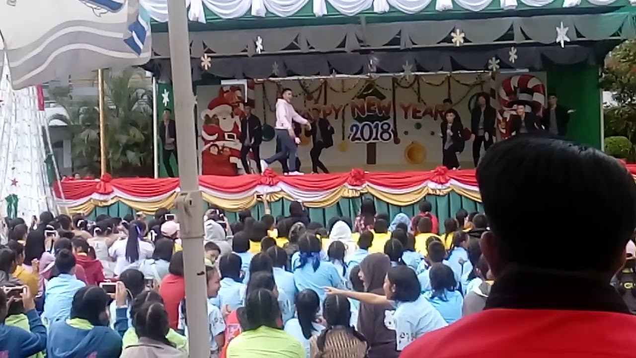 ปีใหม่ โรงเรียนโพฒิสาร 2560 ม.5 ชาย