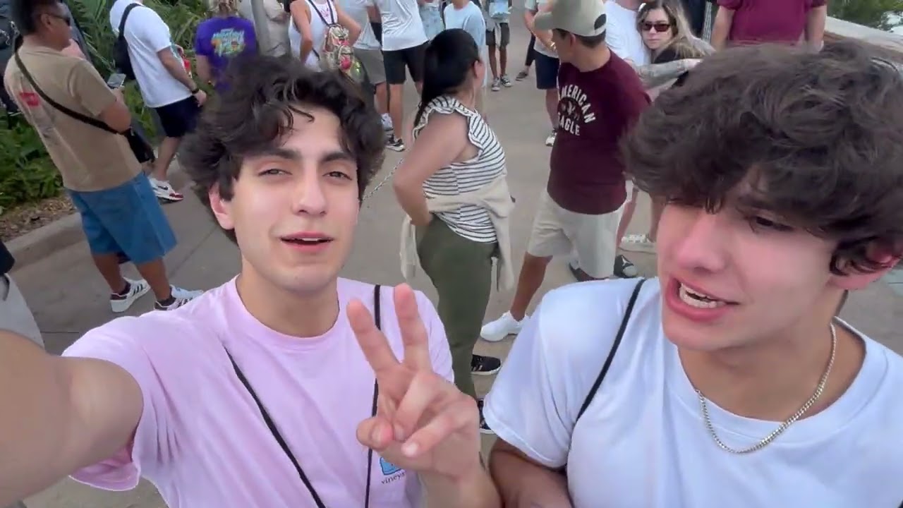 SLAMD Senior Class Trip – Universal 2026