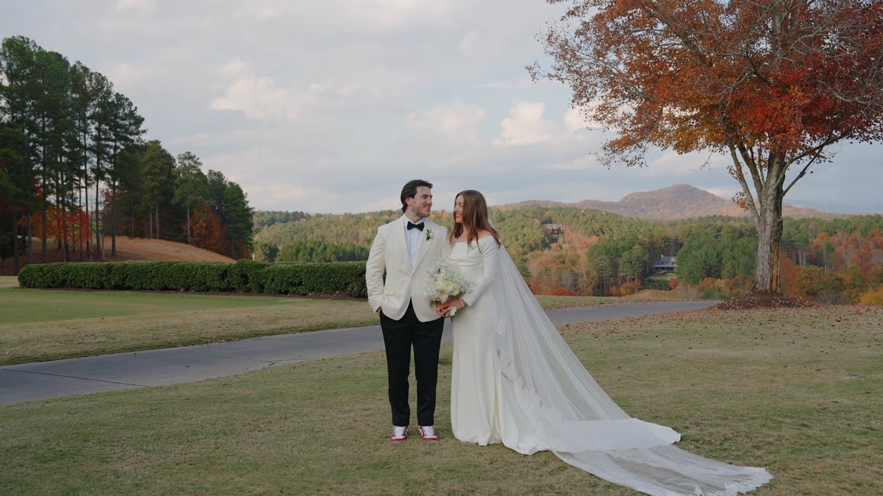 A Beautiful Fall Wedding in Downtown Greenville and The Reserve - Jamie and Luke