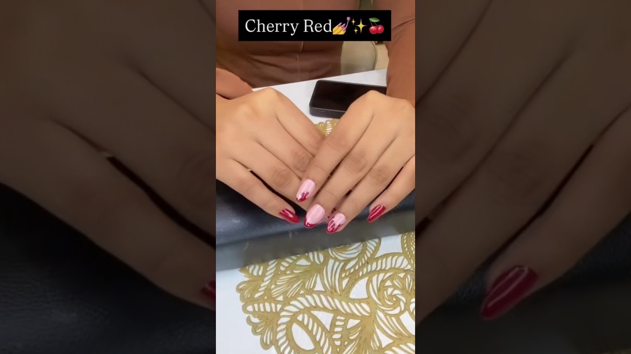 Just red tips ✨💅🏼🍒