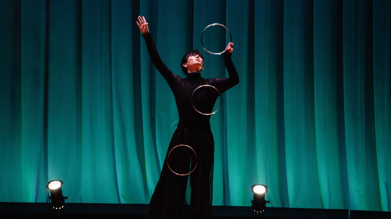 【Stage magic】Floating Linking Ring act "fragment" / Wessy 