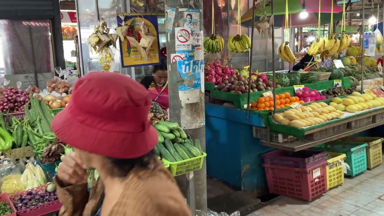 Had ￼lamai fresh market lamai beach Road kho Samui Thailand 28-12-2025