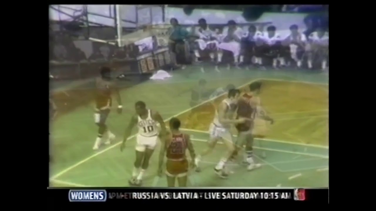 John Havlicek vs Sixers 1971