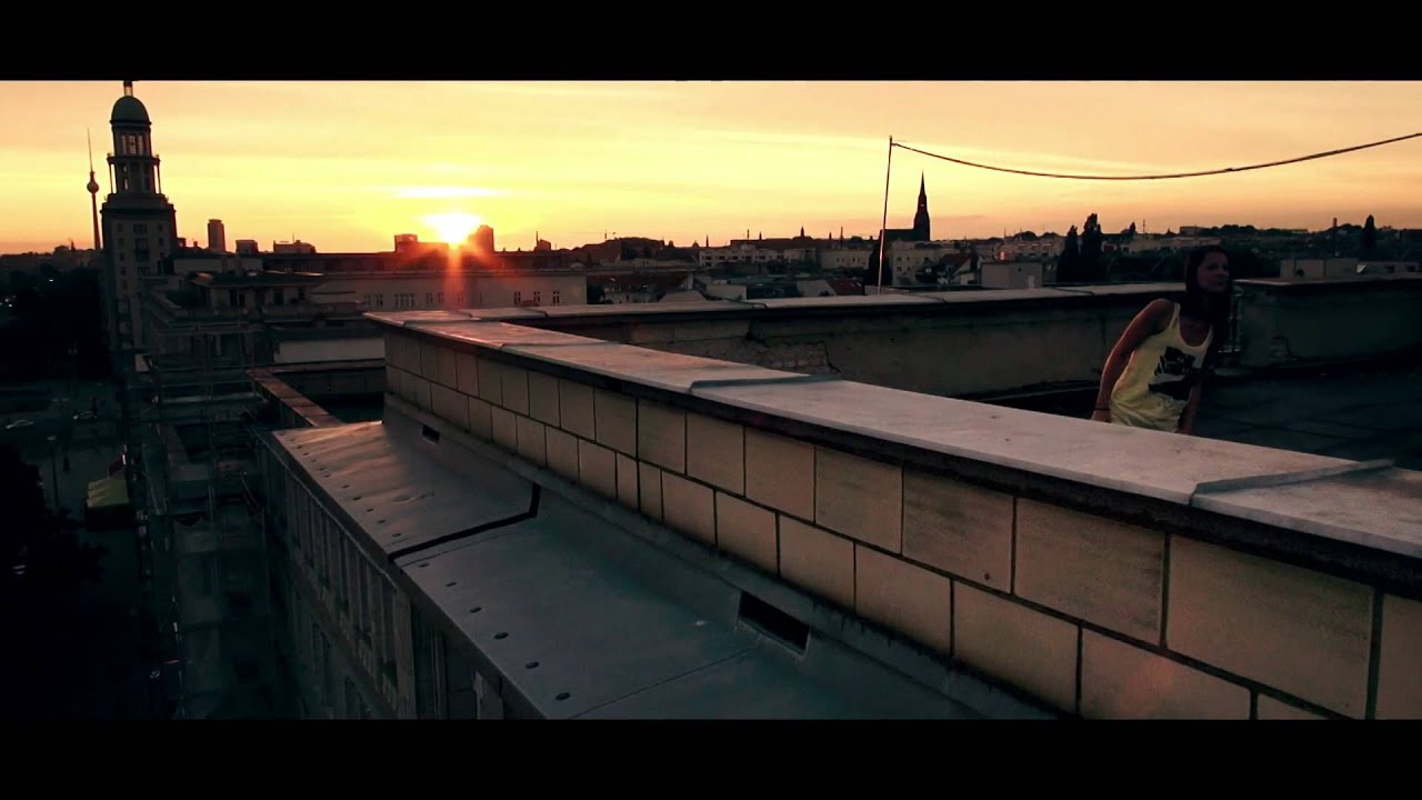 Christina St&uuml;rmer - Ich h&ouml;r auf mein Herz (official Video)