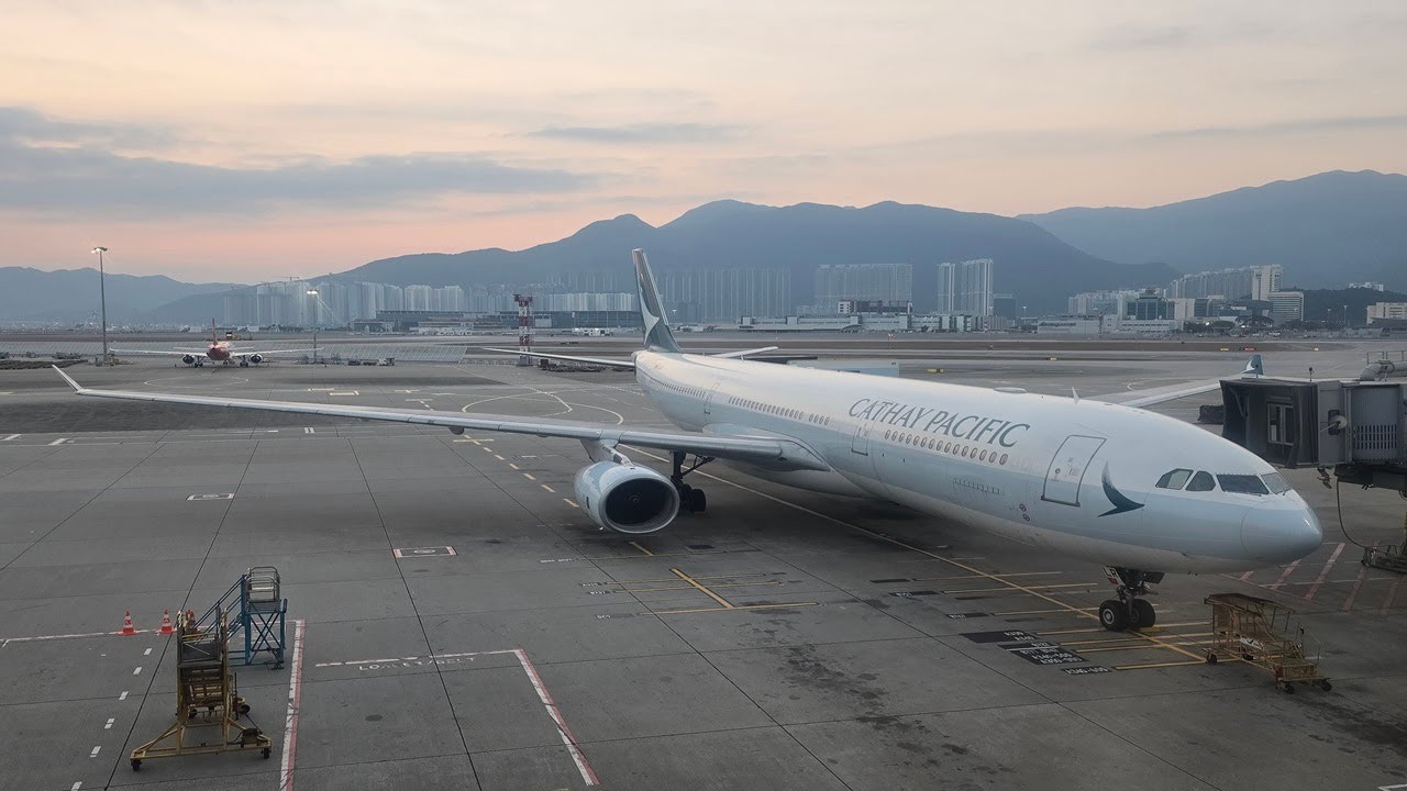 Cathay Pacific A330-300 Taipei To Hong Kong 