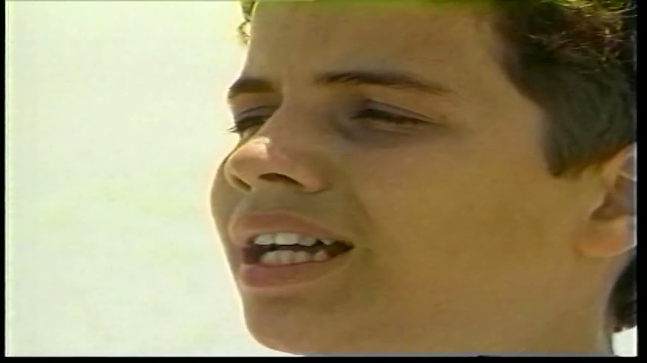 Pegadas na Areia Clipe - Ká Entre Nós