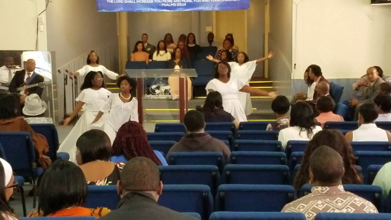 Glory to the Lamb by Geoffrey Golden - Praise Dance