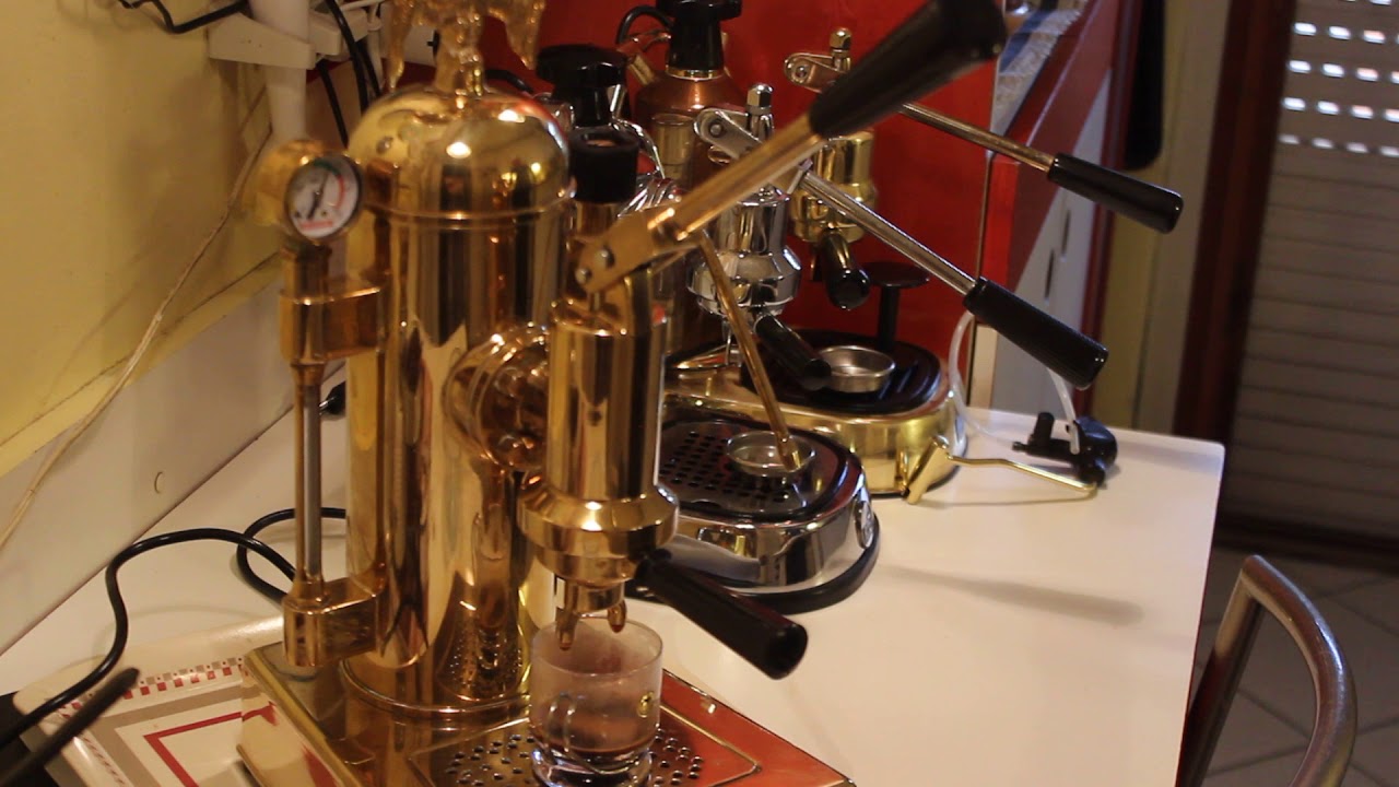 Esprsso made with AR.TR.A. Zacconi Rivera spring model brass