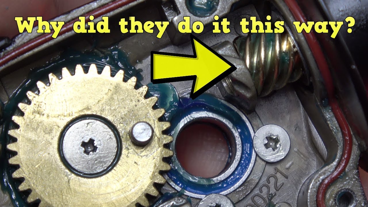 Penn Slammer 3 Head Scratcher:  Weird design decision considering the price point and competition