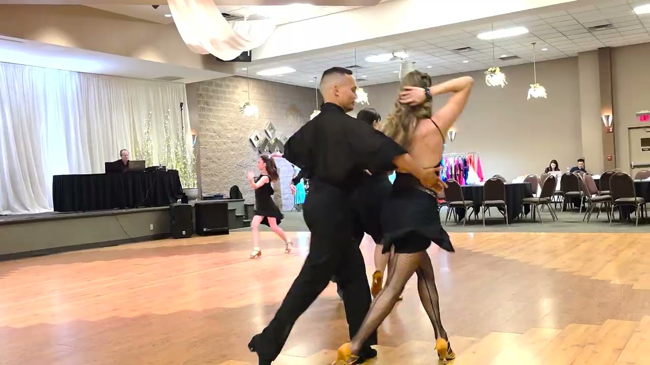 Shana's Closed Samba from 2025 Winter Wonderland Showcase