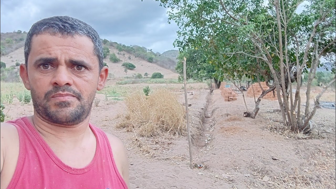 Está acontecendo uma obra ,uma grande melhoria na frente do meu sitio 