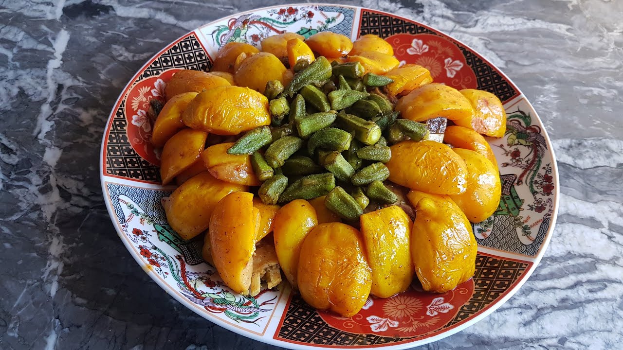 (MLUKHYA) VIANDE AUX COINGS ET GOMBOS - الحم و الشفرجل و الملوخية