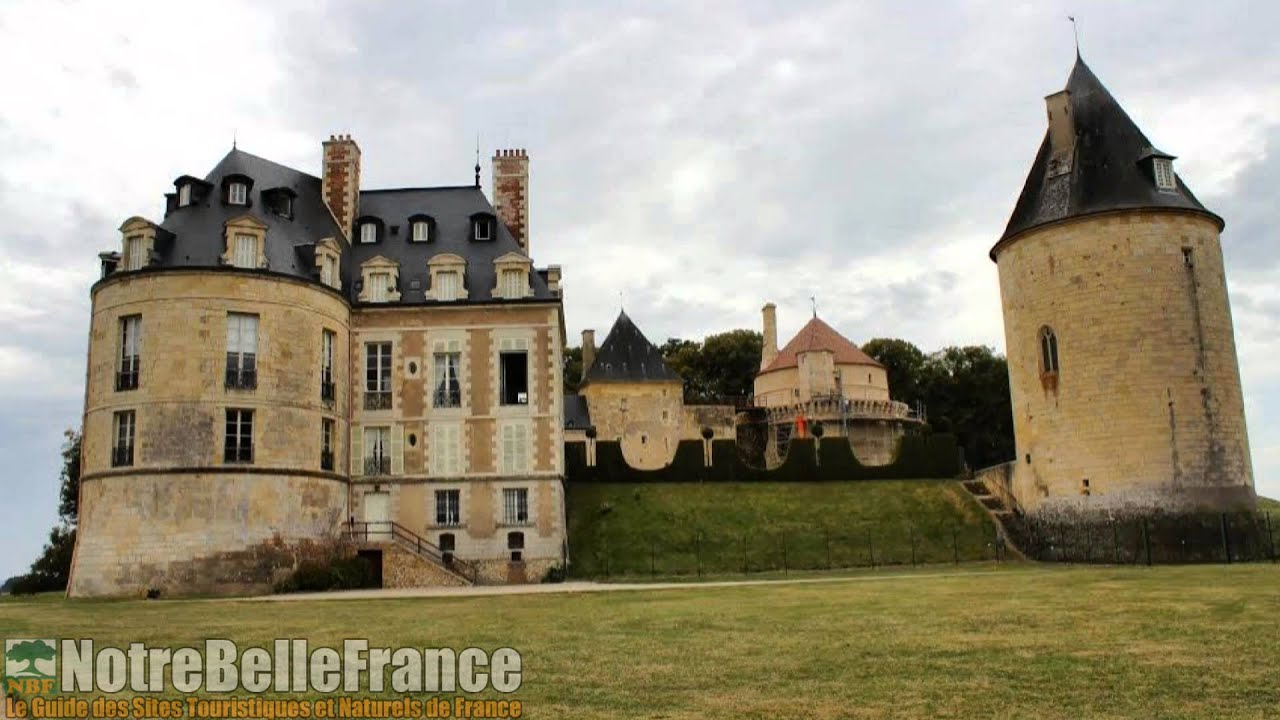Apremont-sur-Allier (notrebellefrance, plus beaux villages de france, HD)