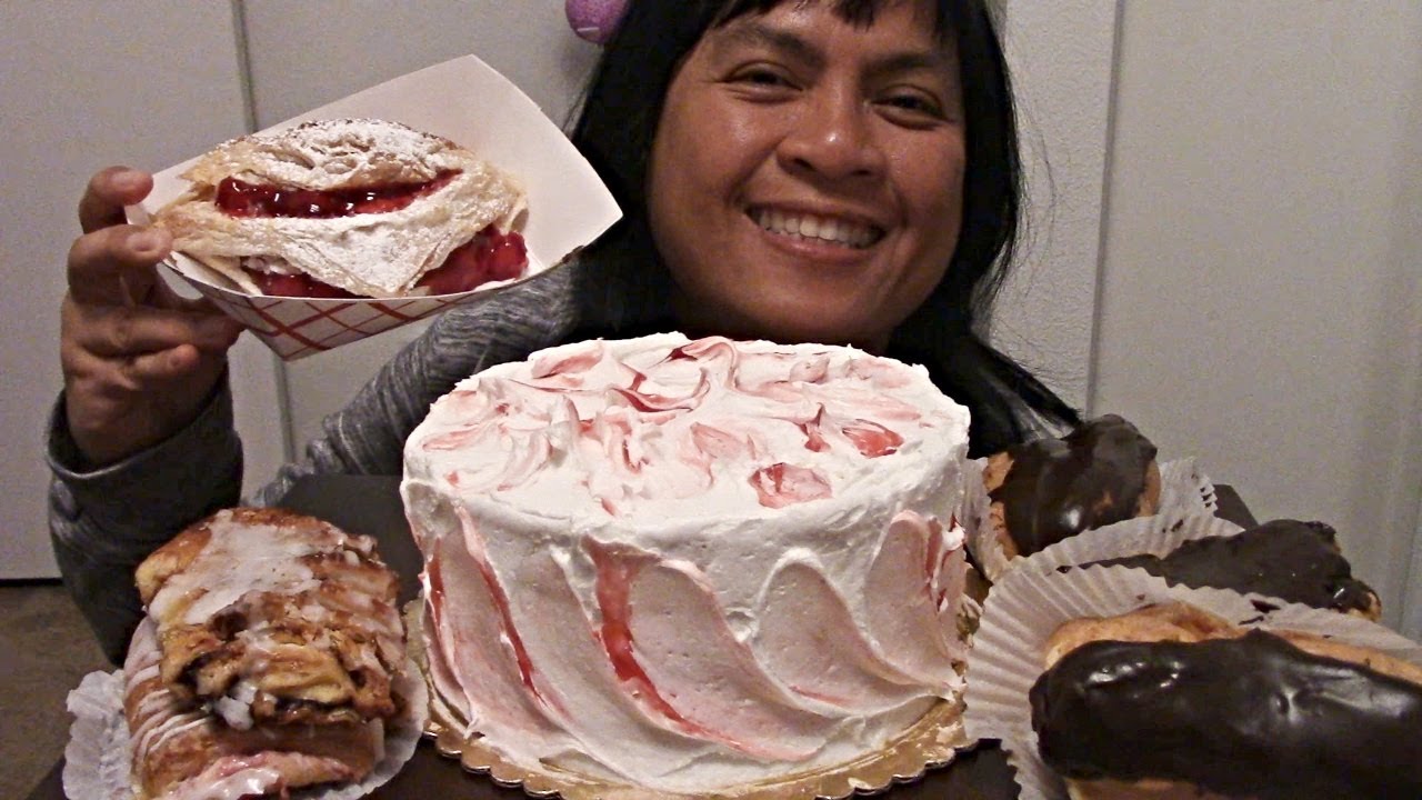 Mukbang Eating Cake and Pastries while on a high protein Diet
