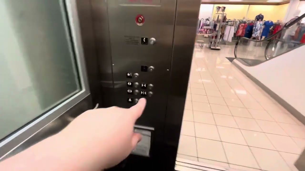 Schindler HT Hydraulic Scenic Elevator At Kohl’s In Sanford, FL