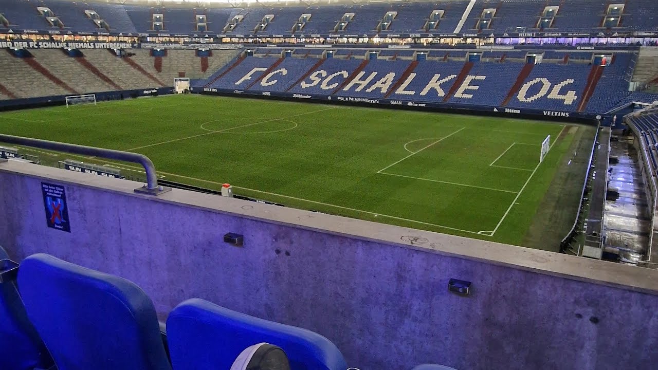 Marek unterwegs in Logen bei dem Spiel Schalke Gegen Magdeburg