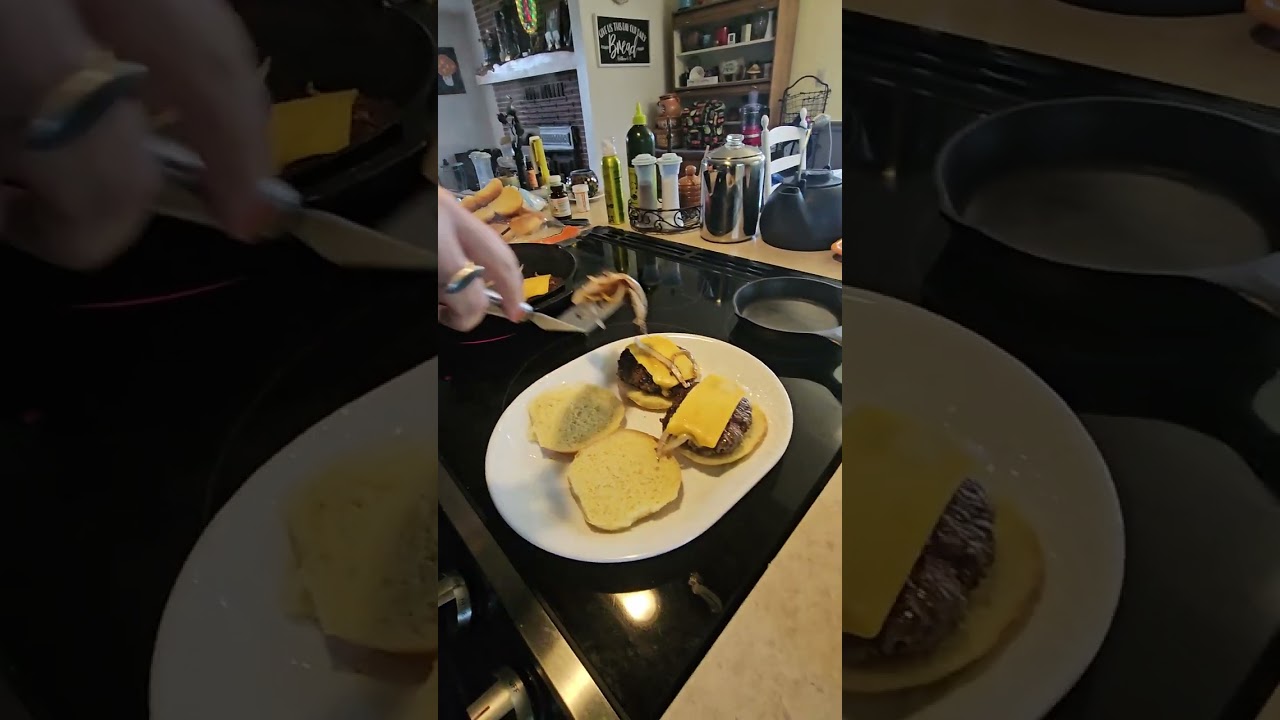 Una hamburguesa camera para cenar  