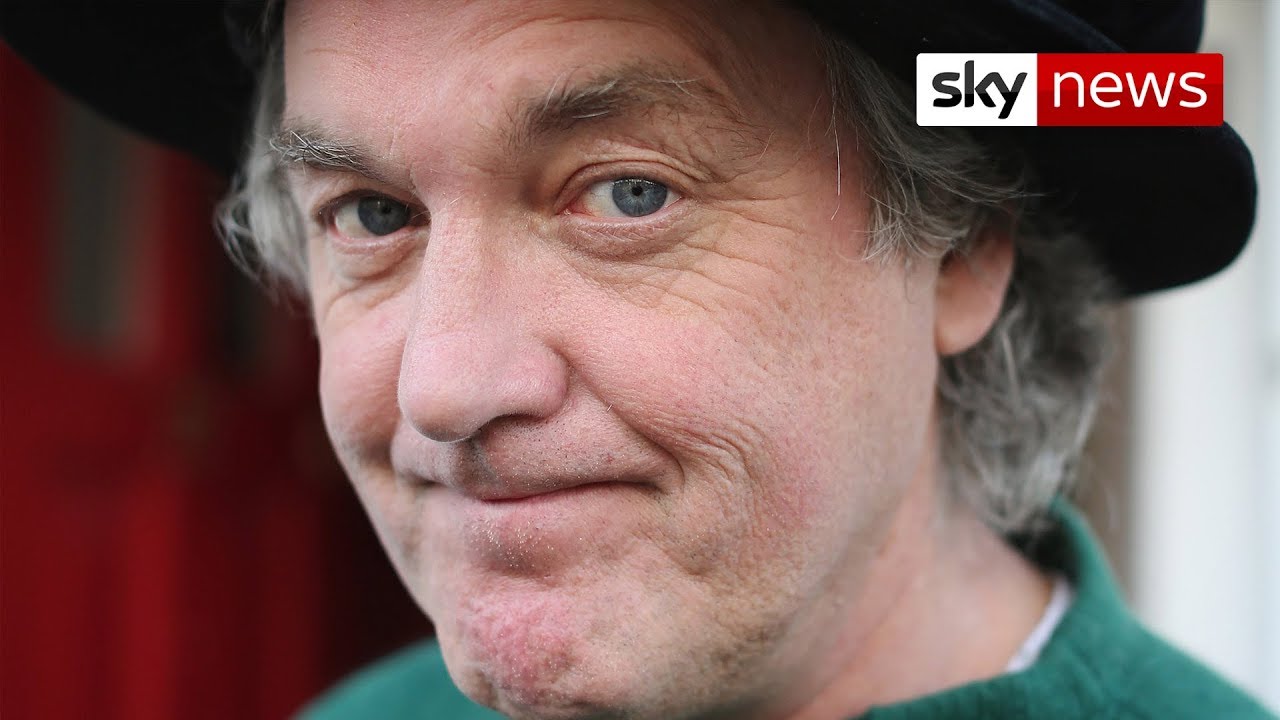 Занимательное интервью ведущего Top Gear Джеймса Мэя у порога дома.
