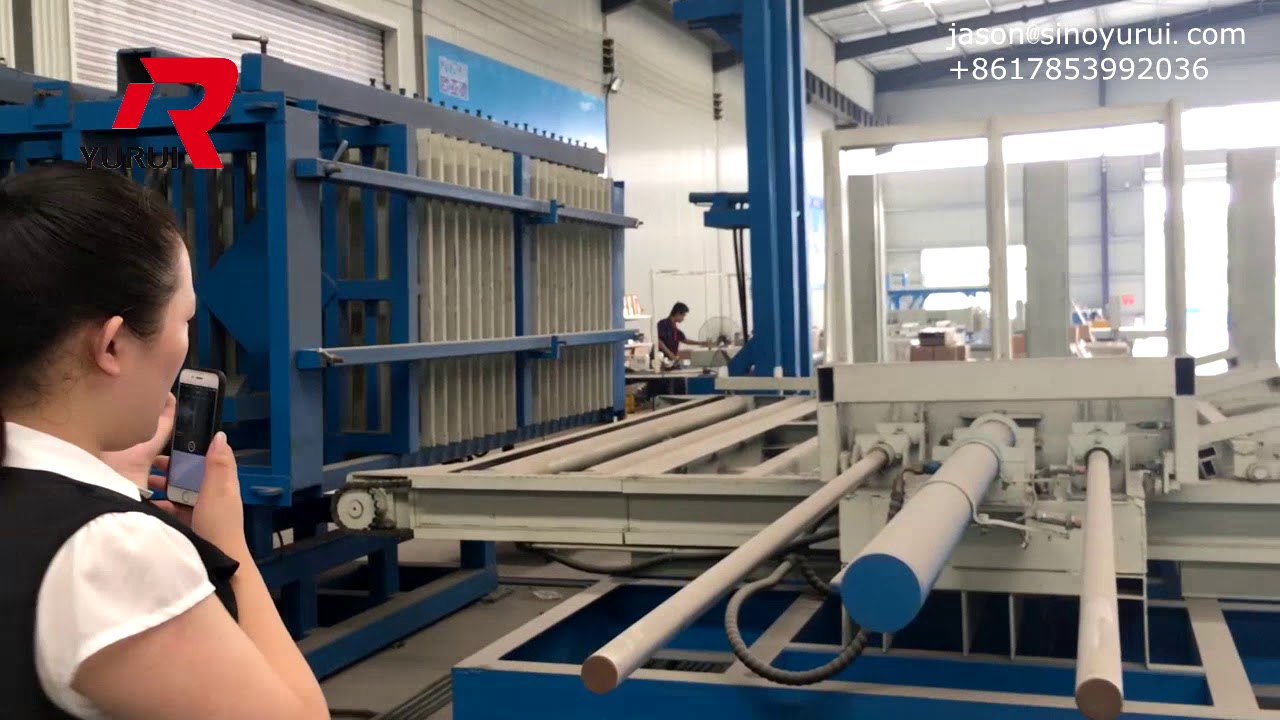 Mould car - lightweight wall panel making machine