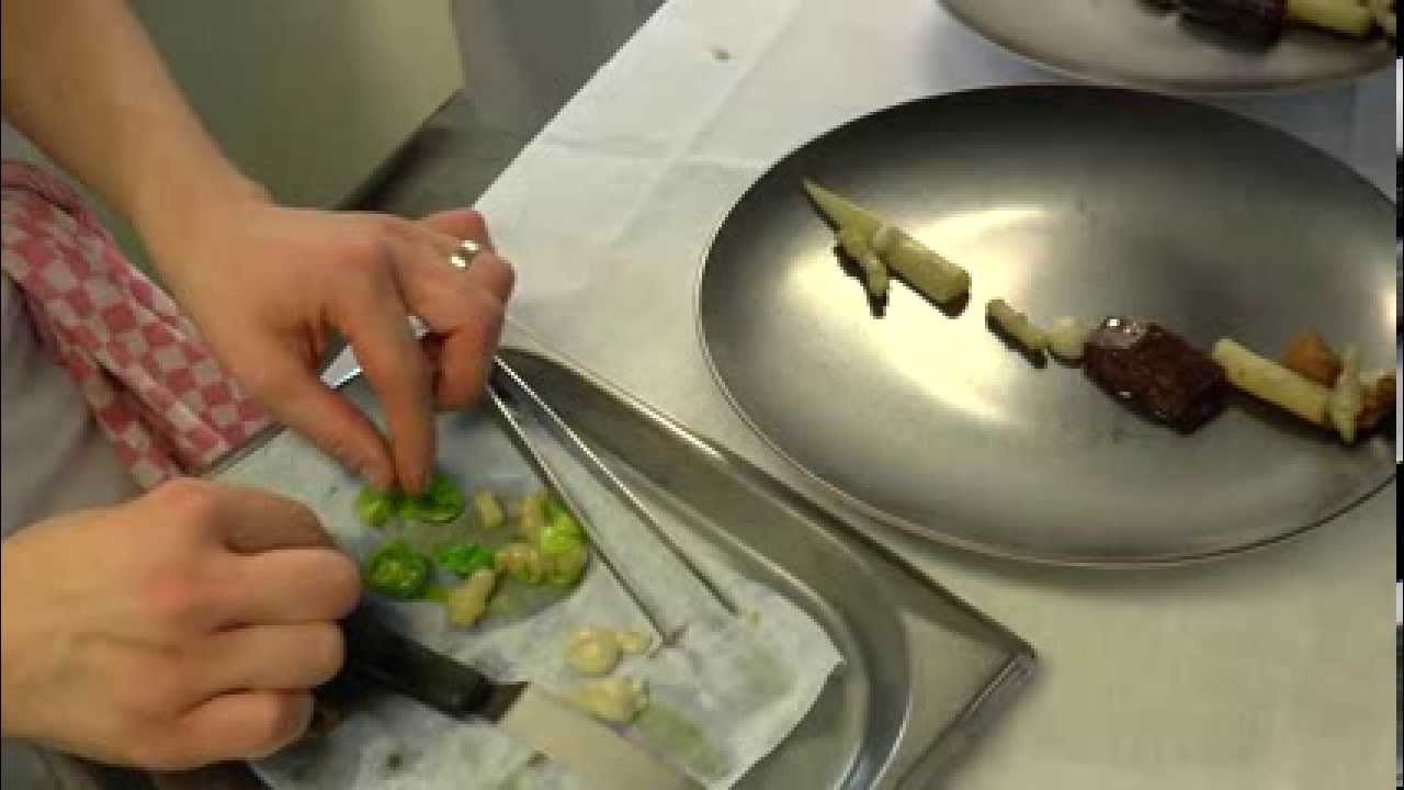 Peter Goossens and Maarten Bouckaert prepare a main course with hare