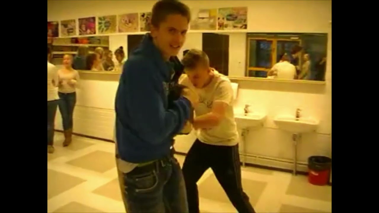 Arttu Ollonen 1999-2017 ja Ropi -  Yl&auml;aste Turenki 19.12.2014 klo 10.26