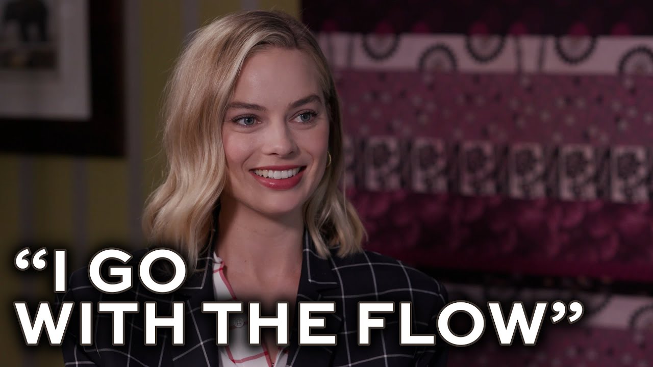 Margot Robbie struggles with keeping her personal and professional life separate (2017)