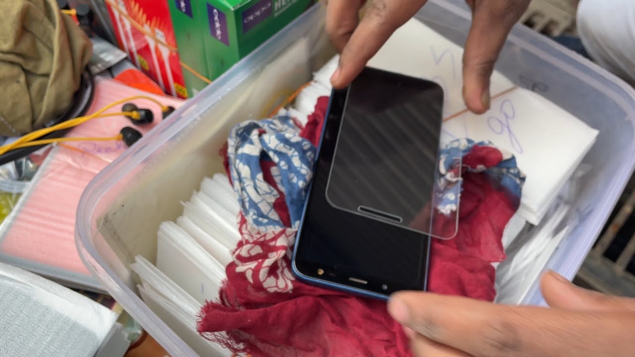 How to Apply Tempered Glass Screen Protector | Mobile Screen Guard