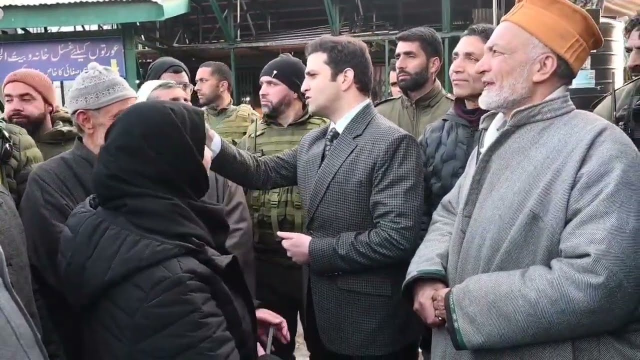 DC KULGAM || ATHAR AMIR KHAN|| VISITS ZIYARAT SHAREEF 🕌|| MIR SYED ALI HUSSAIN SIMNANI ||KULGAM (Ra)
