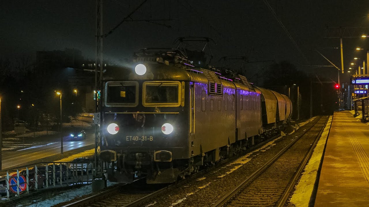 ET40-31 solo oraz z składem zbożowek Krak&oacute;w Łobz&oacute;w.