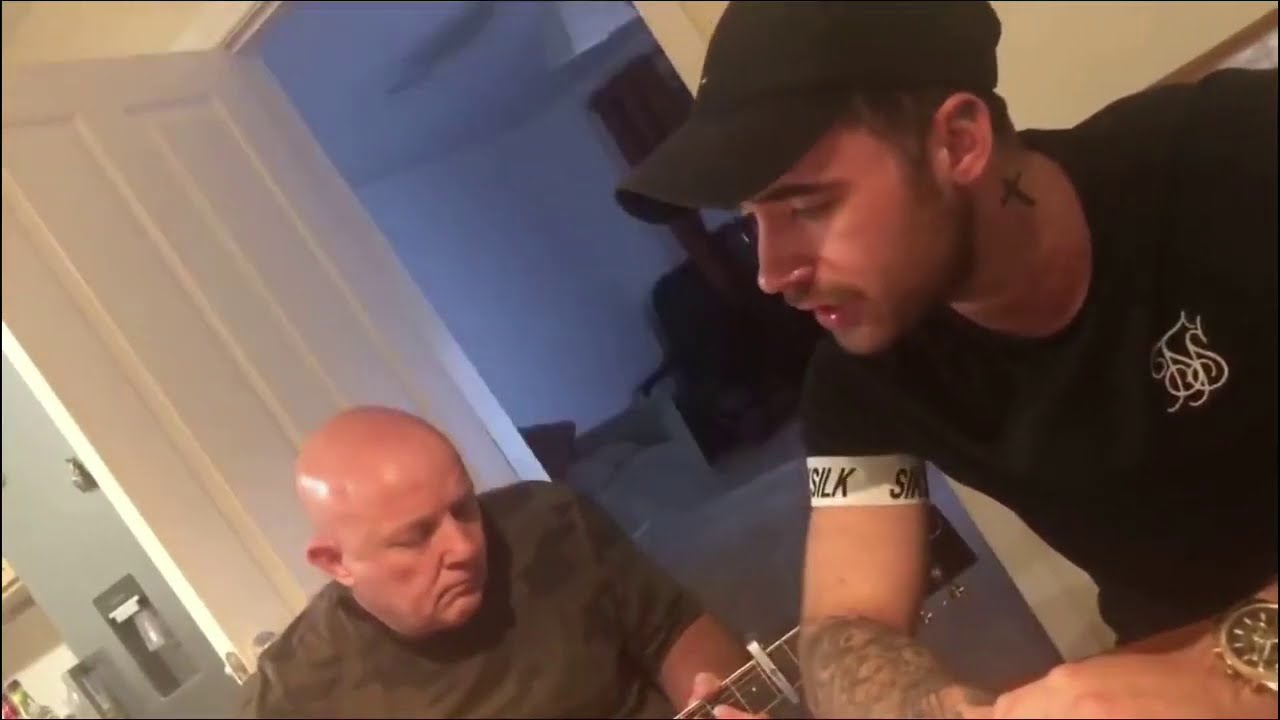Brendan MacFarlane - singing with his Dad vid 2 (06-08-2020)