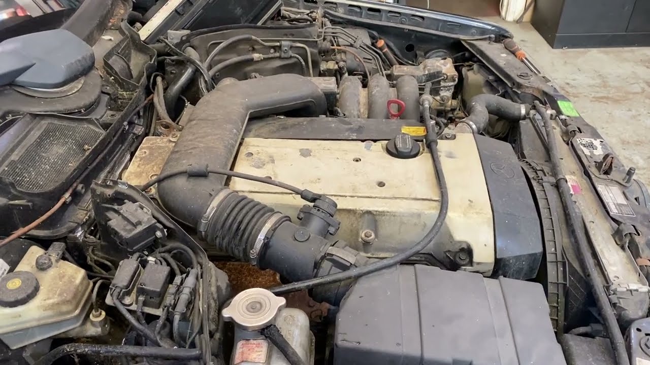38196 Mercedes-Benz A124 320E Cabriolet Complete Engine M104.992 1040111201. #automobile