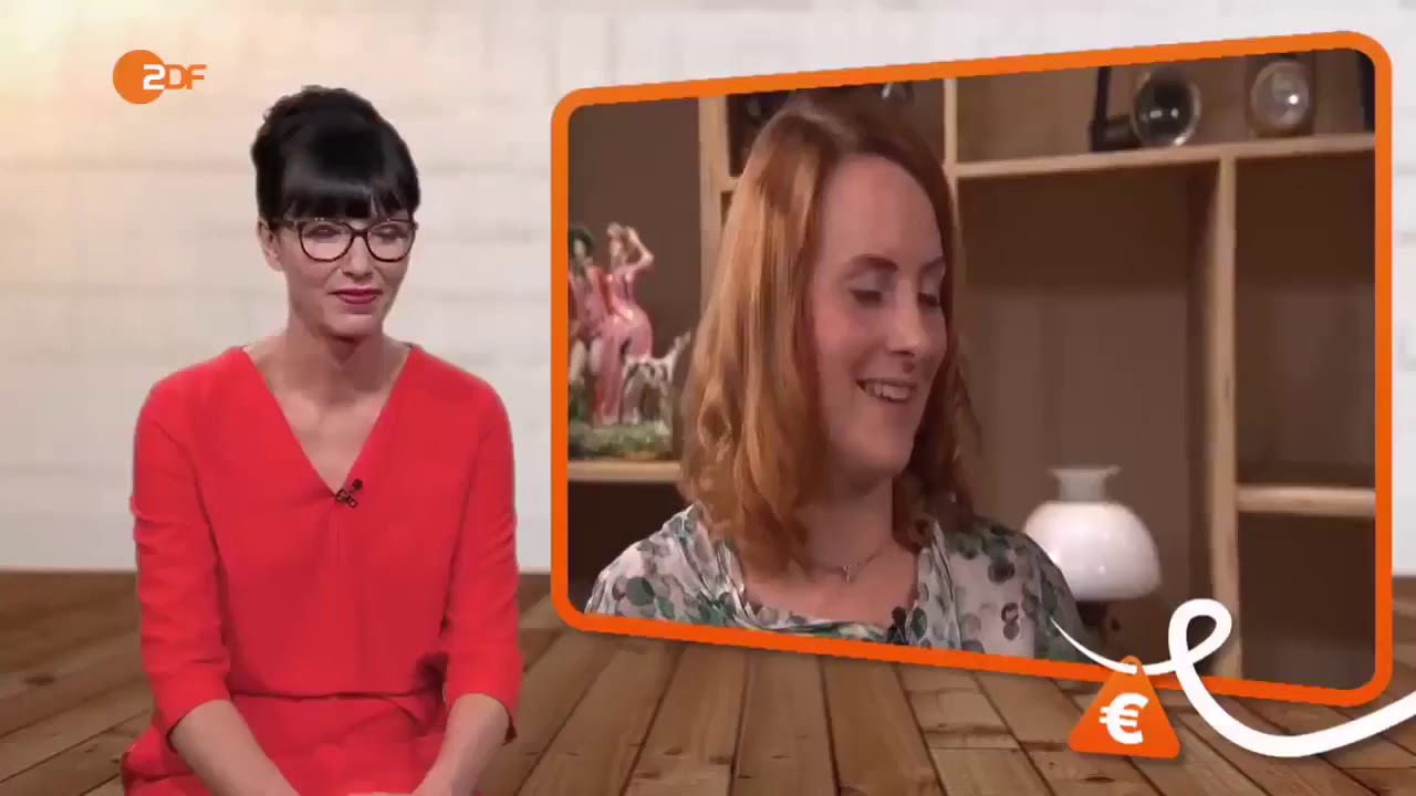 Brillanten  und  Saphire  schimmern in  Wei&szlig;gold    der Beutel r&uuml;ckt in den Mittelpunkt BfR 4