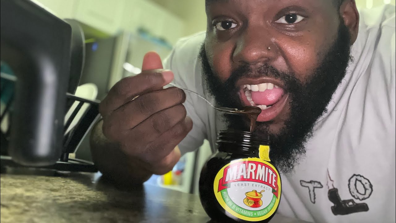 AMERICAN TRIES MARMITE FOR THE FIRST TIME! *DIDNT END WELL*