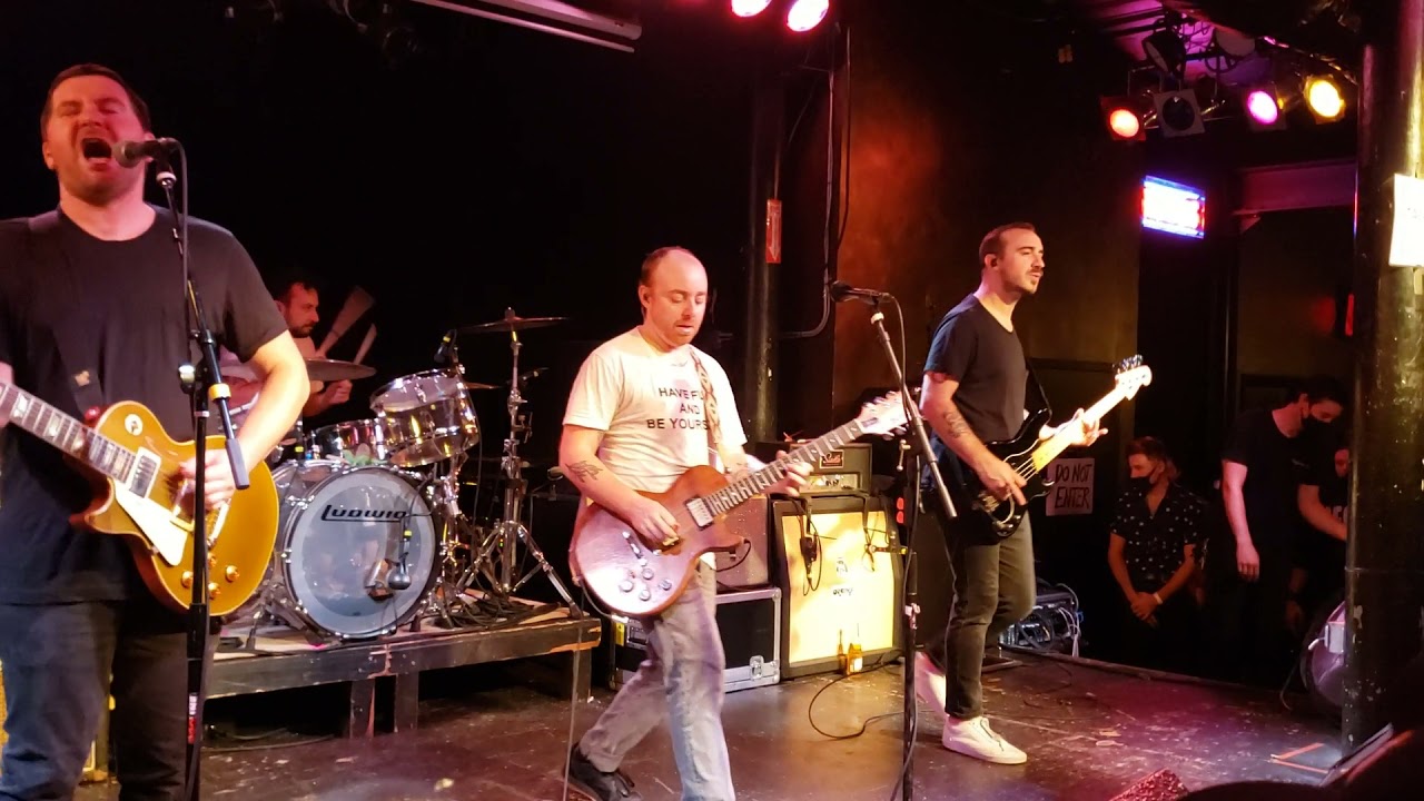 The Menzingers - Lookers (encore set live at The Met 10/8/21)